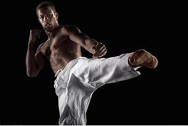 《英雄连3》开发者日志视频介绍粉丝反馈游戏改进